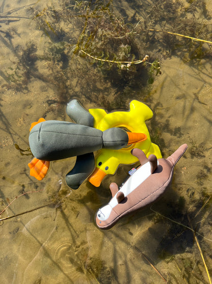 Rukka Pets Otter Floating Toy