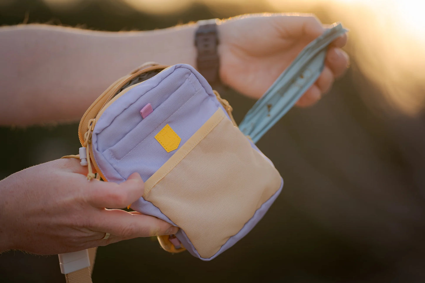 Woolly Wolf Hydration Shoulder Bag Lavender